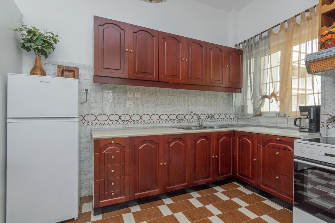 Nice 2Bedroom Apartment In Pagkrati Афины Экстерьер фото